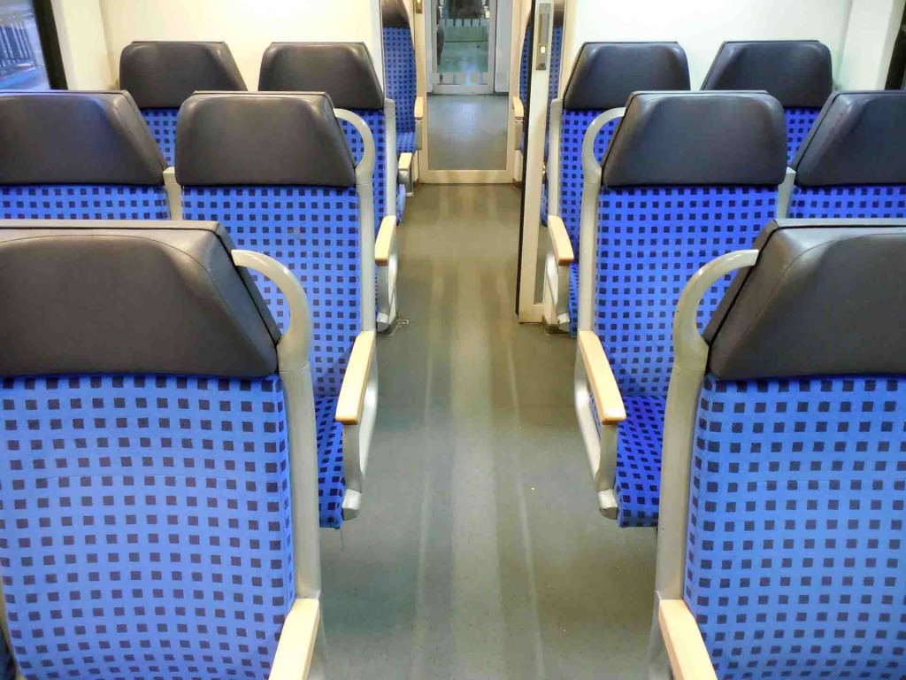 Freie Sitzplätze im Zug