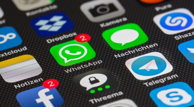 Wie steht es angesichts der neuen Datenschutz- und Nutzungsbedingungen von WhatsApp um die Privatsphäre bei dem Messenger-Dienst? Unser Sicherheitsexperte Stefan Achleitner hat nachgeschaut.