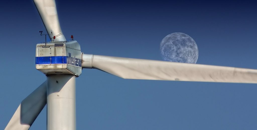 Energiewende: Vor allem Windkraft soll die Stromversorgung in Deutschland garantieren. Die Digitalisierung der Stromnetze zählt zu den wichtigsten Technologie-Trends 2022. Bild: Pexels/Pixabay